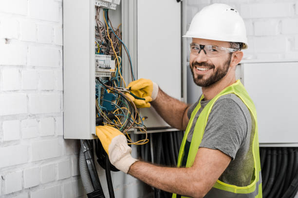 Best Commercial Electrician Services  in Lewiston, MN